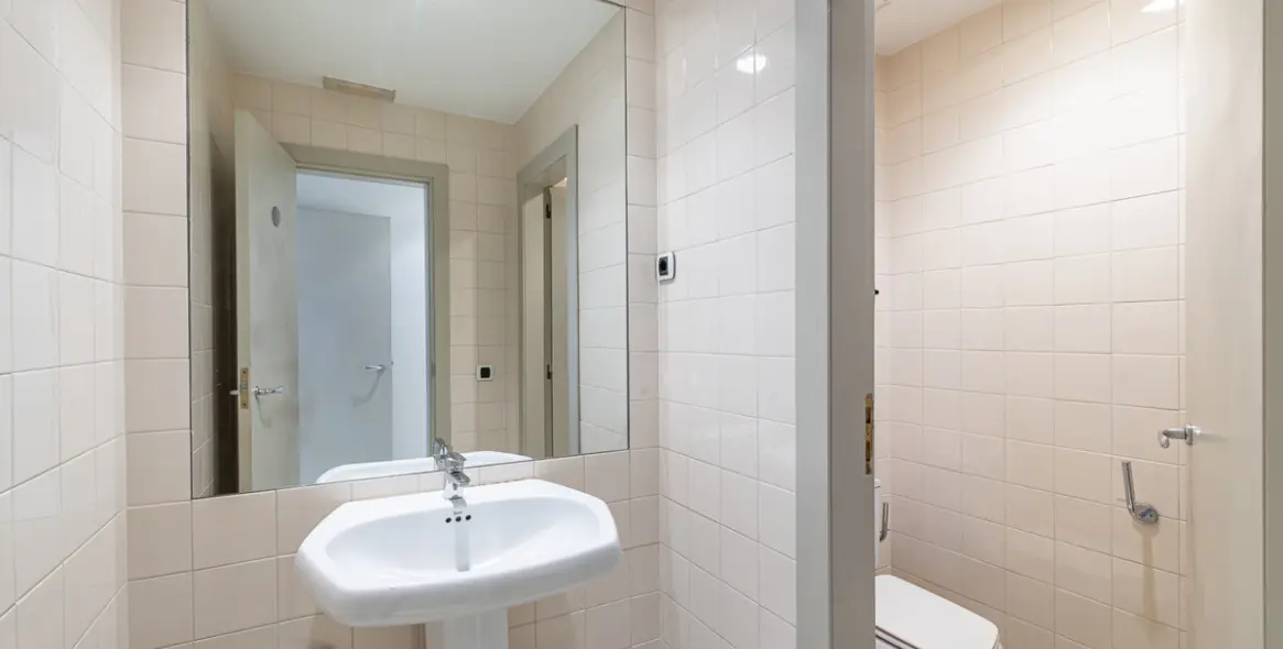 Sale of business in Guadalmina Alta 31