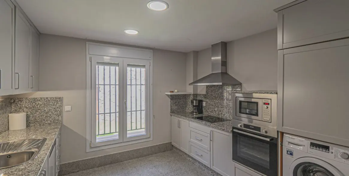 Alquiler a largo plazo de villa independiente en Marbella 16