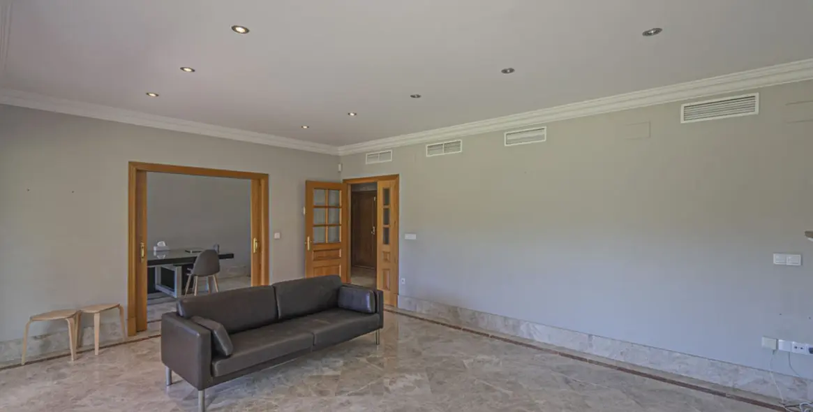 Alquiler a largo plazo de villa independiente en Marbella 25