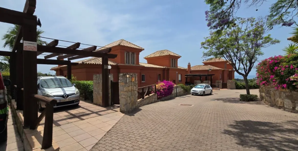 Alquiler a largo plazo de villa independiente en Marbella 33