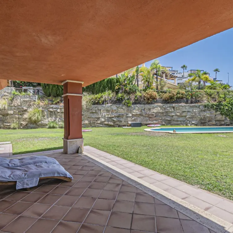 Sale of detached villa in Marbella