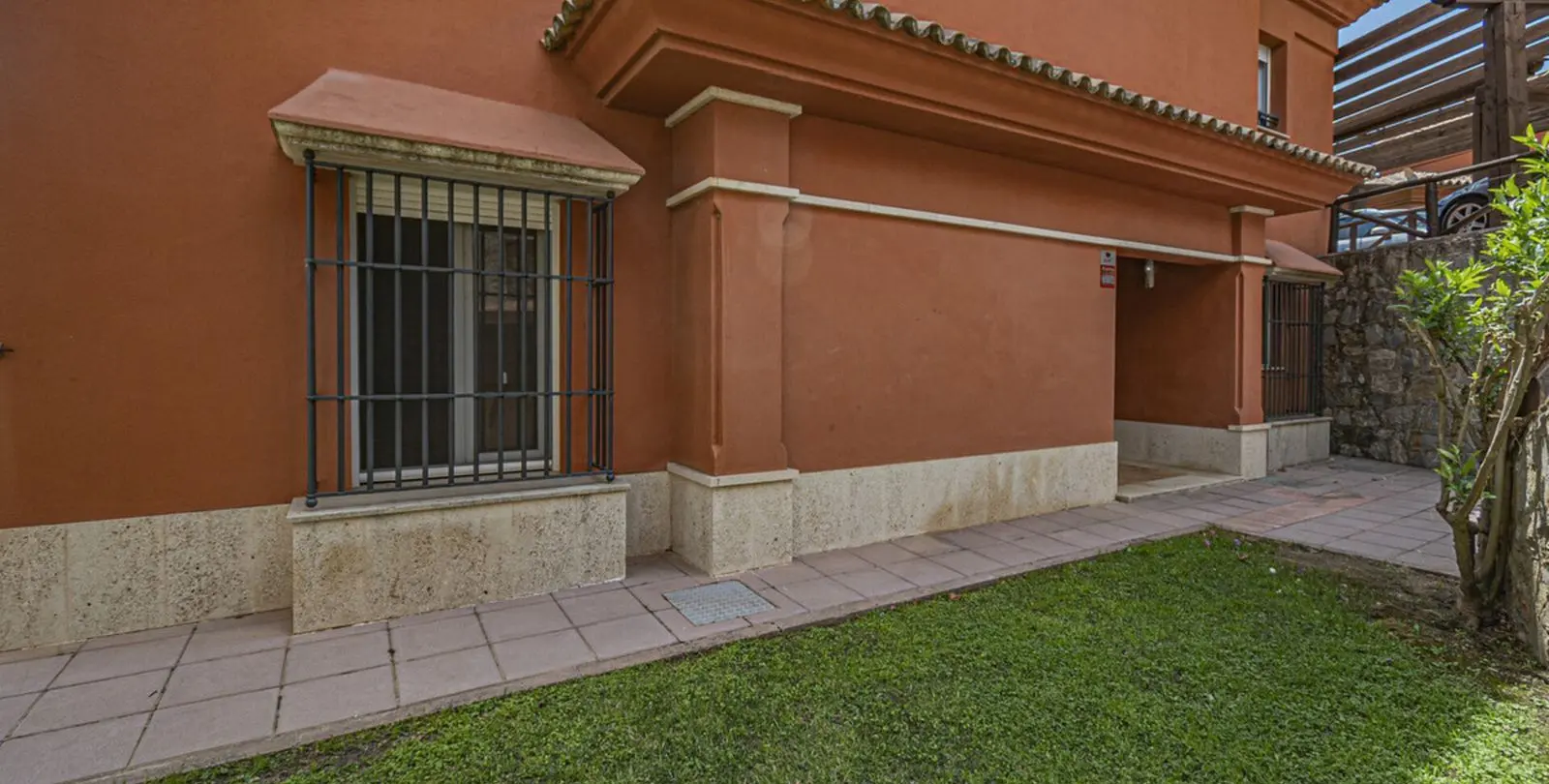 Sale of detached villa in Marbella 9