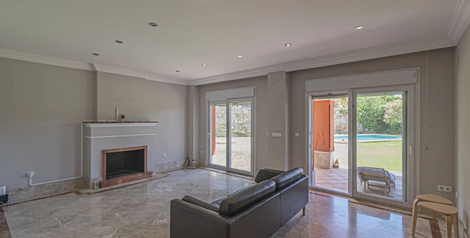 Sale of detached villa in Marbella 13