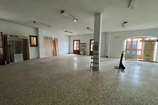 Image 4 thumb