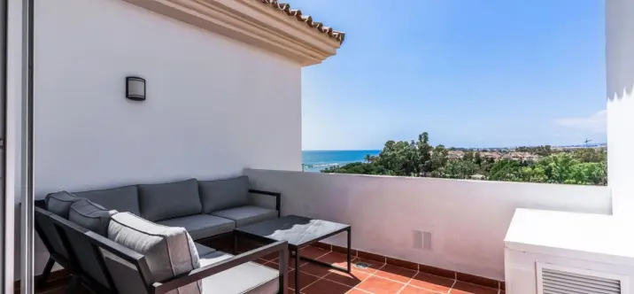 Venta de ático dúplex en Puerto Banús 1