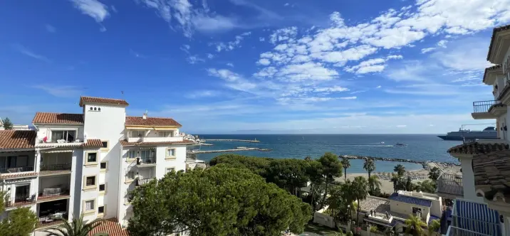 Venta de ático dúplex en Puerto Banús 3