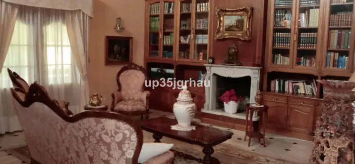 Venta de villa independiente en Estepona 4