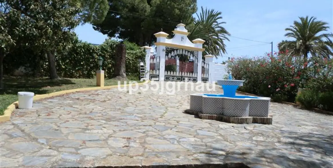 Venta de villa independiente en Estepona 19