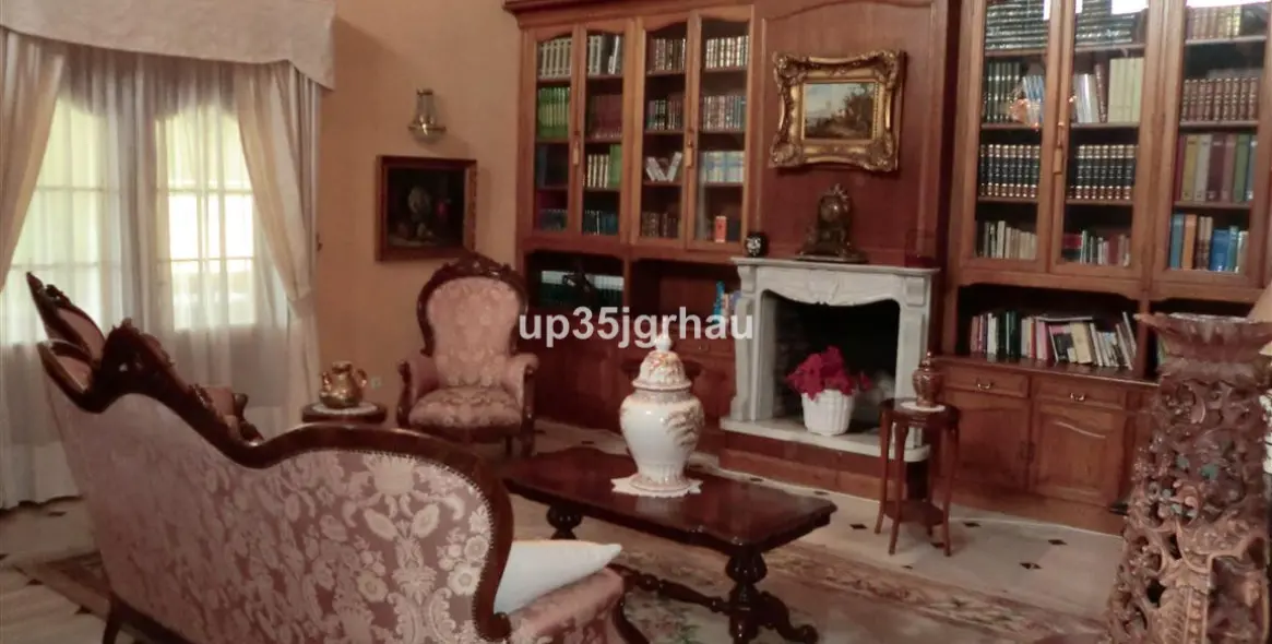 Venta de villa independiente en Estepona 8