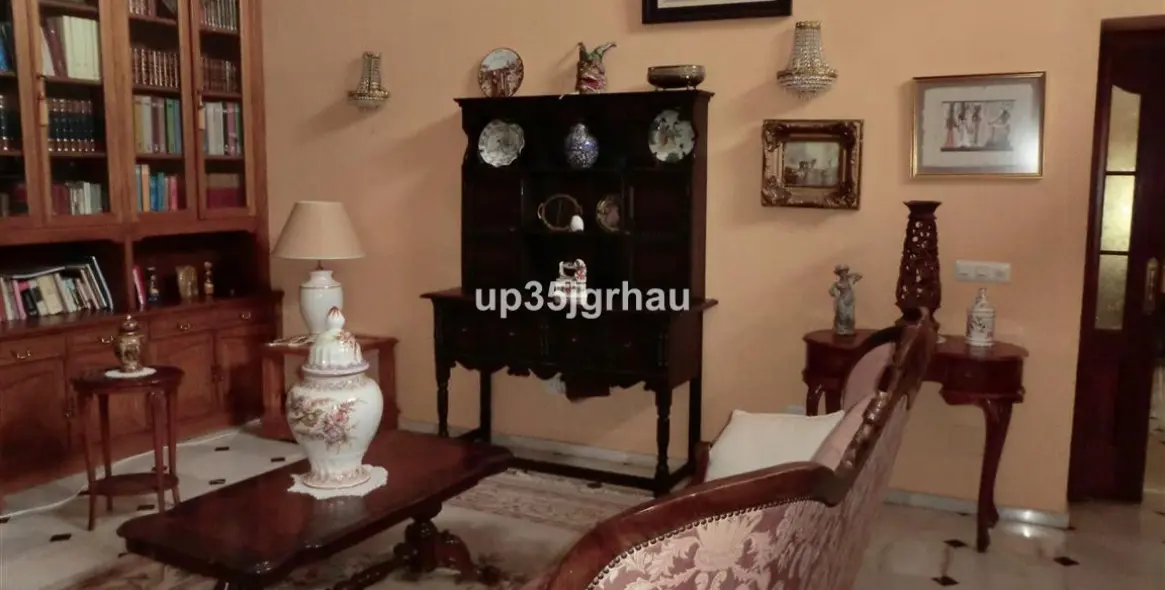 Venta de villa independiente en Estepona 17