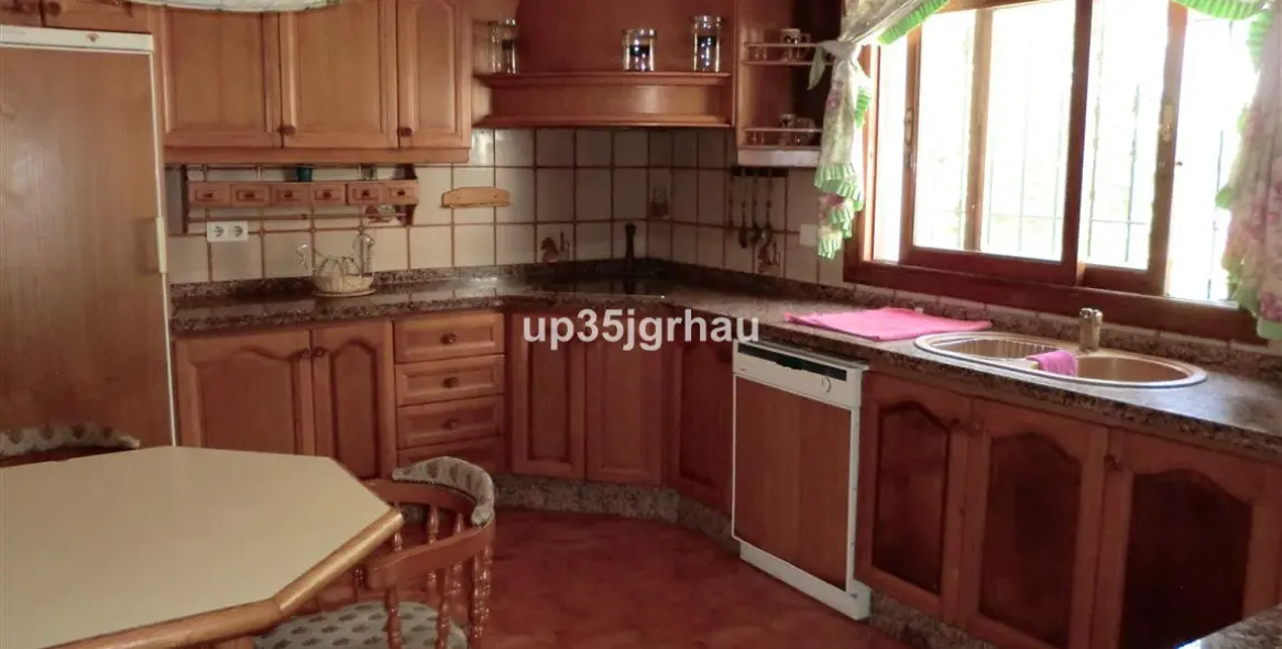 Venta de villa independiente en Estepona 18