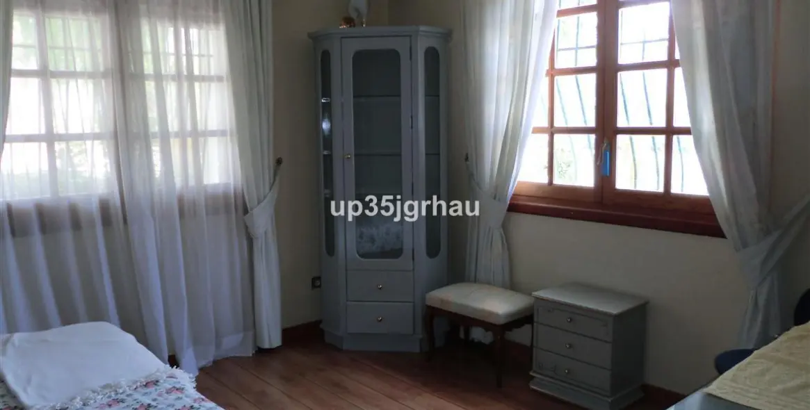 Venta de villa independiente en Estepona 26