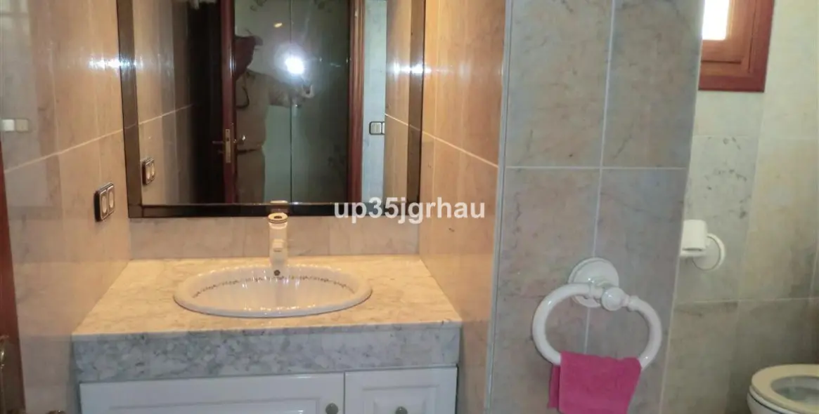 Venta de villa independiente en Estepona 27