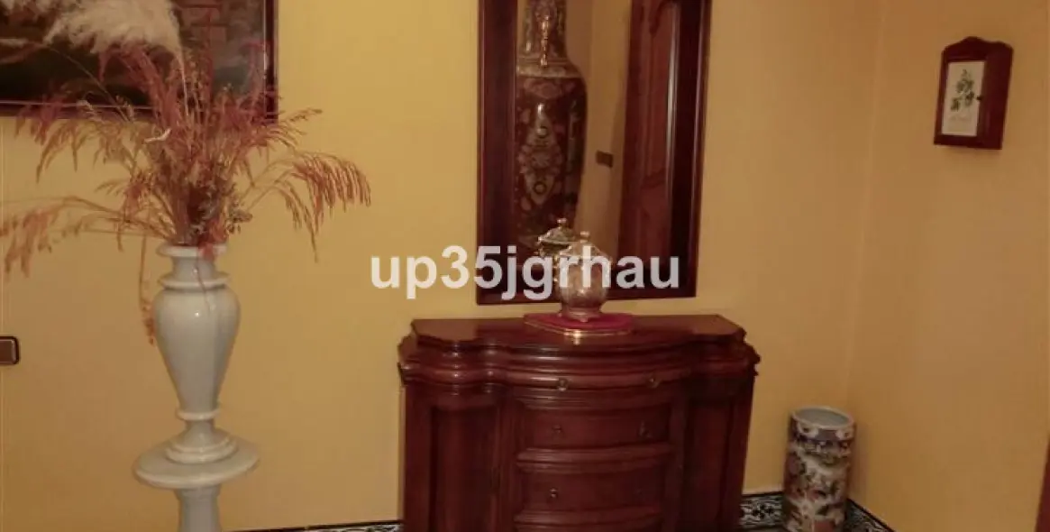 Venta de villa independiente en Estepona 32