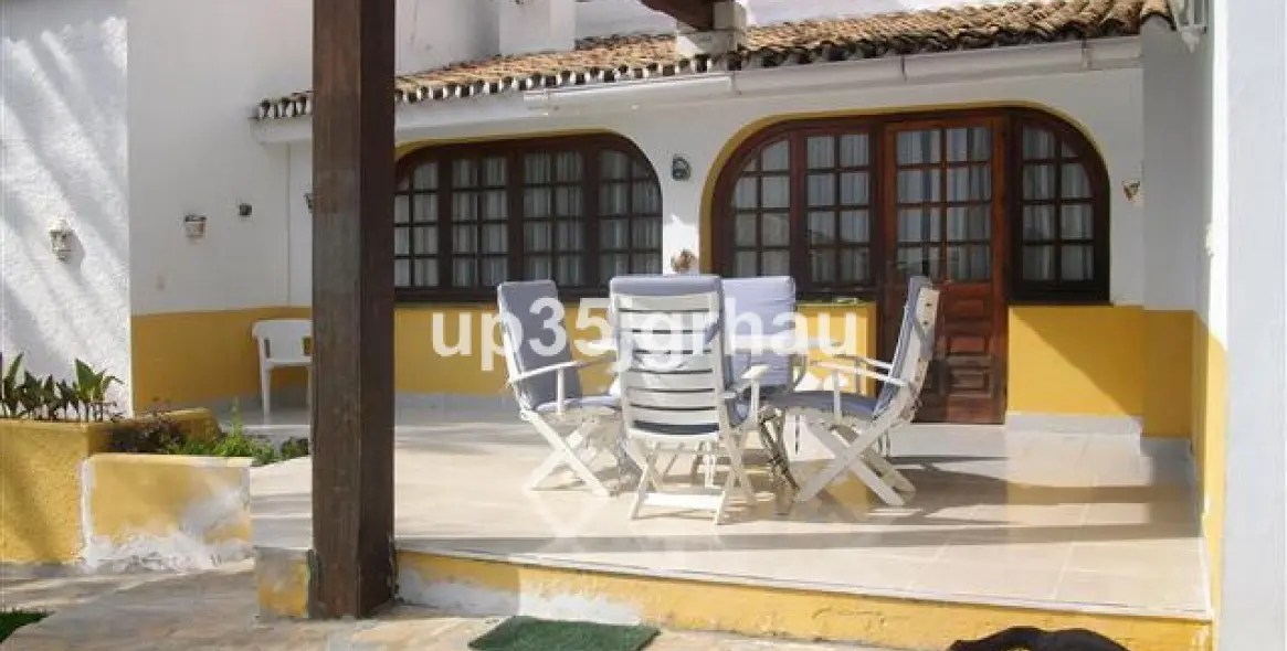 Venta de villa independiente en Estepona 34
