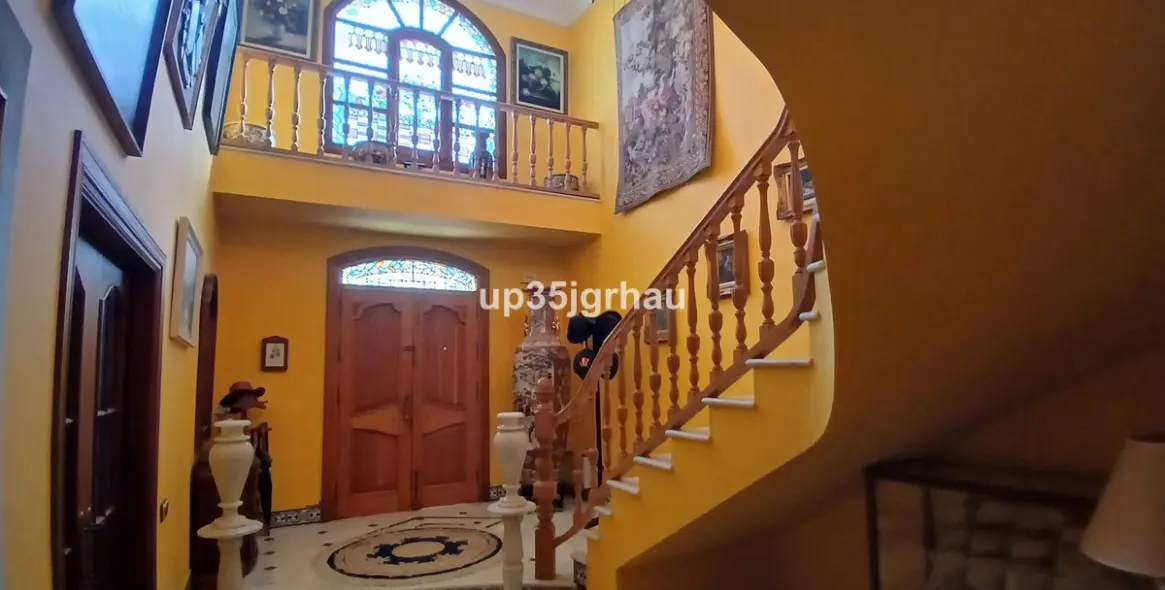 Venta de villa independiente en Estepona 38