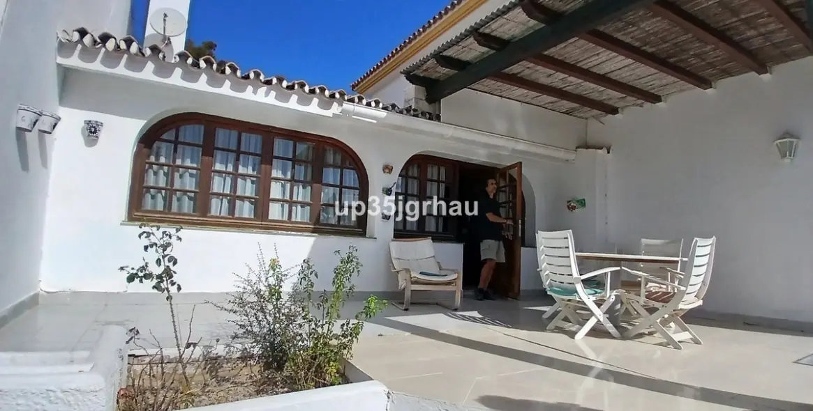 Venta de villa independiente en Estepona 42