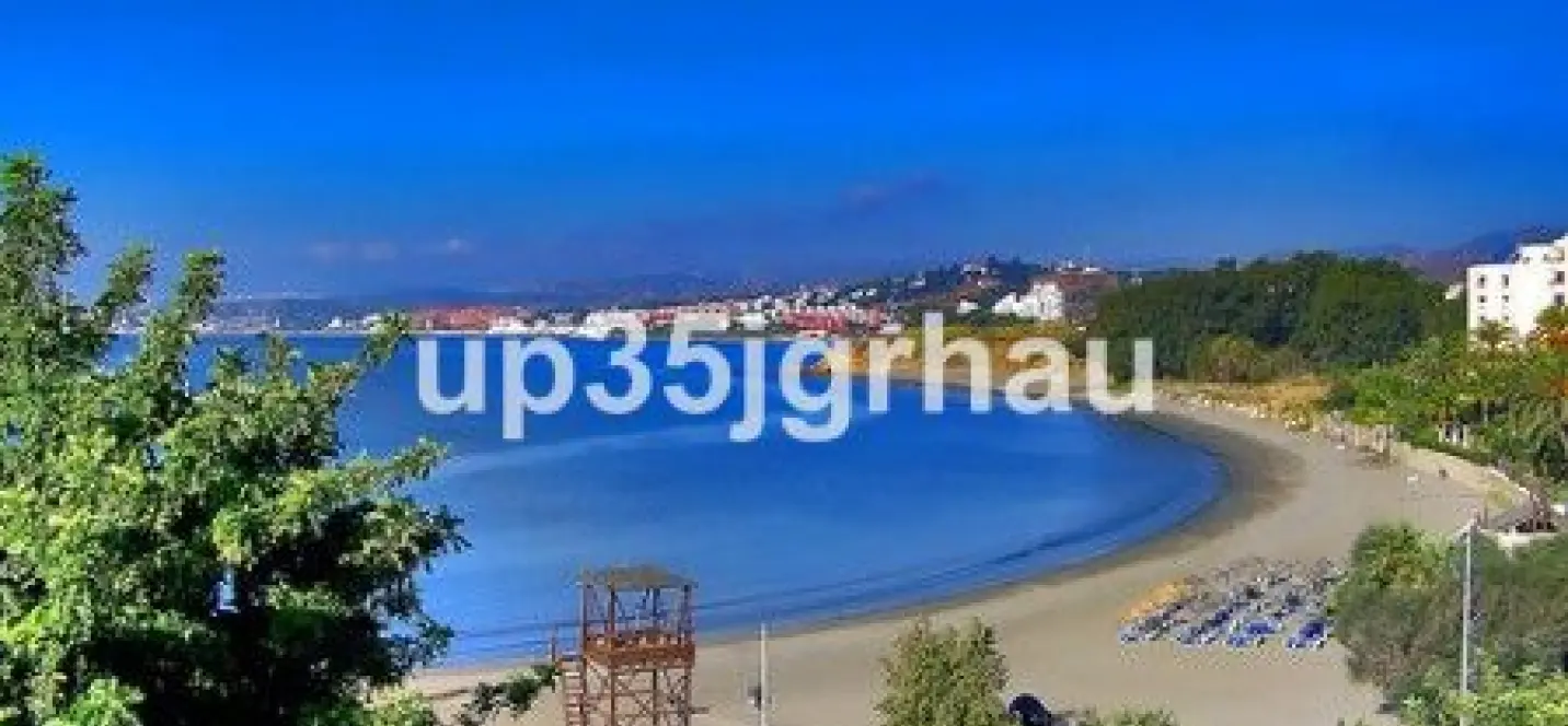 Sale of detached villa in Estepona 2