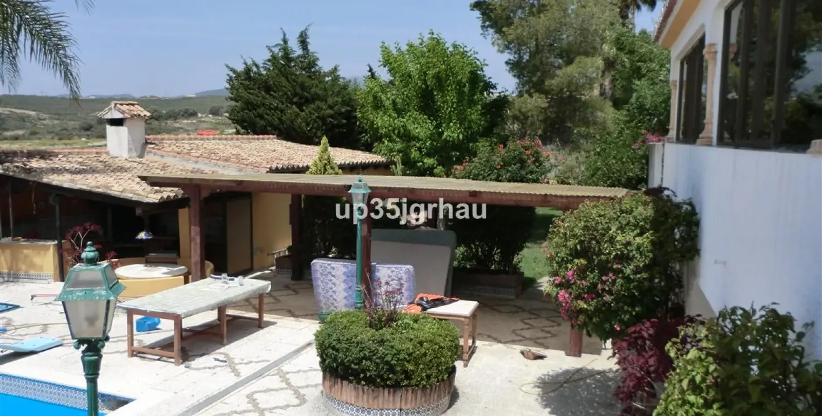 Продажа  отдельно стоящей виллы в Estepona 6