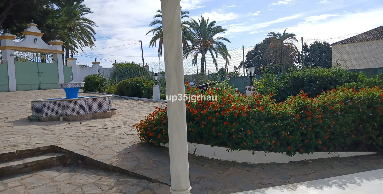 Продажа  отдельно стоящей виллы в Estepona 37