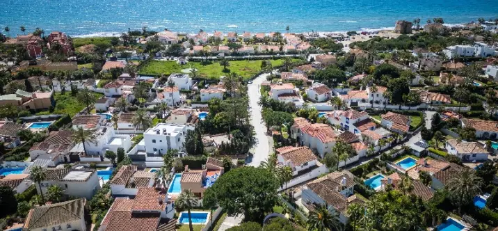 Продажа  отдельно стоящей виллы в Marbesa 1