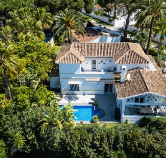 Продажа  отдельно стоящей виллы в Marbesa