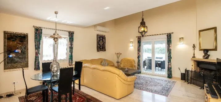 Продажа  отдельно стоящей виллы в Marbesa 4