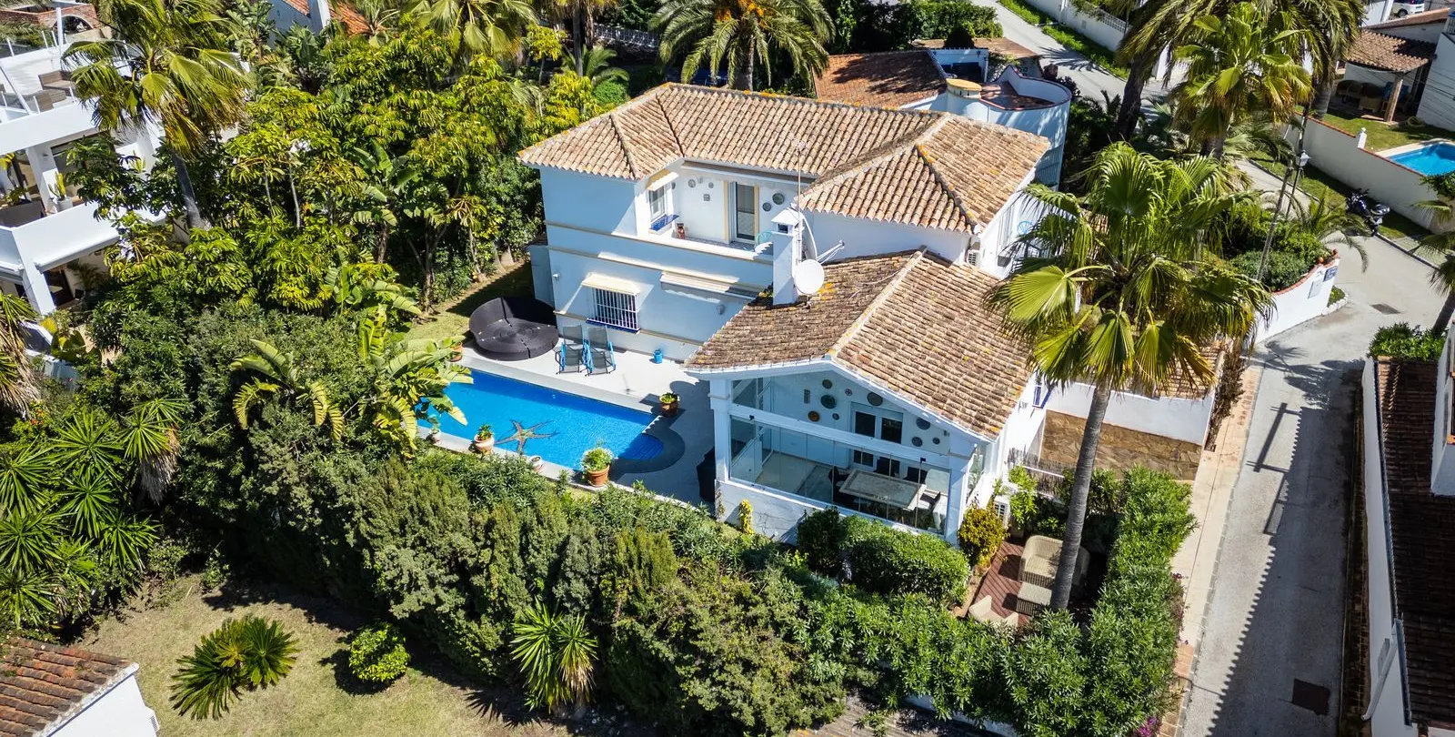Venta de villa independiente en Marbesa 1