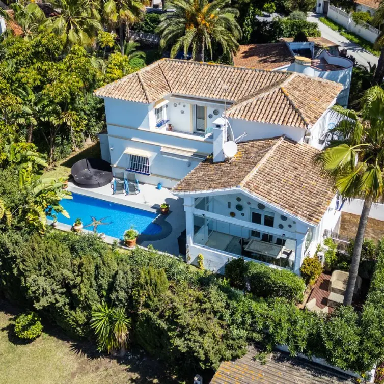Sale of detached villa in Marbesa