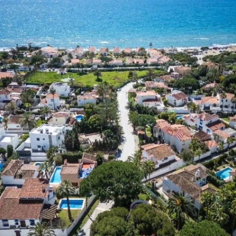 Sale of detached villa in Marbesa