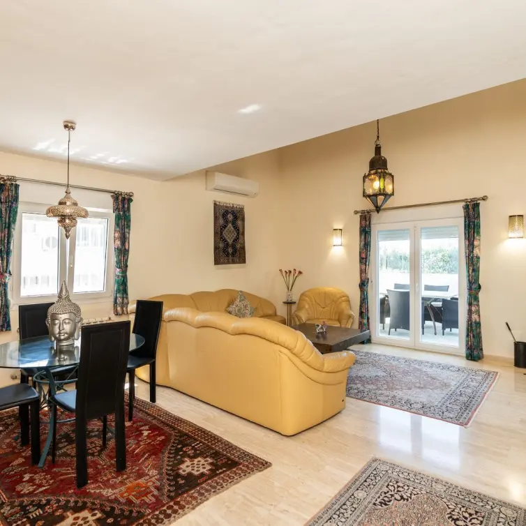 Sale of detached villa in Marbesa