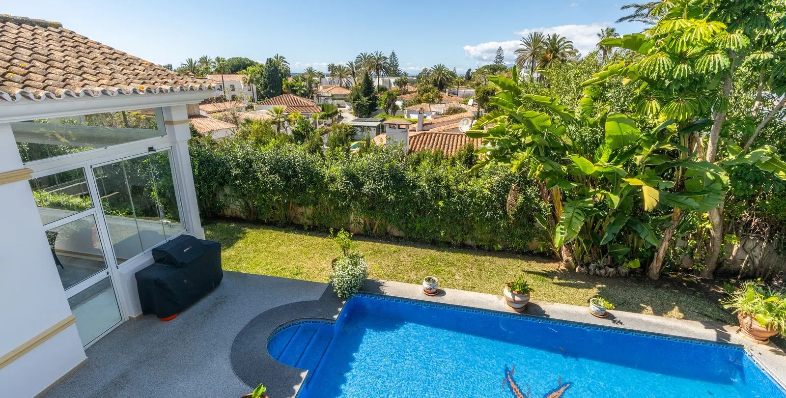 Venta de villa independiente en Marbesa 40
