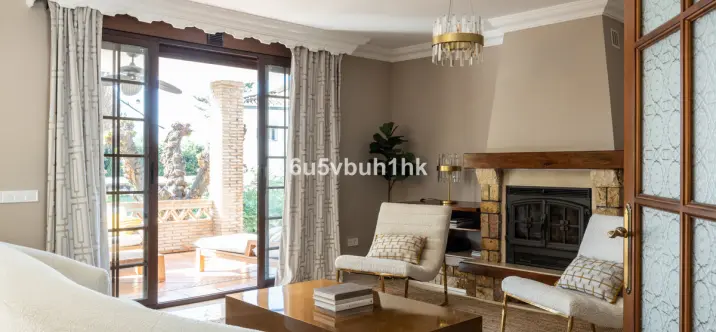 Venta de villa independiente en Linda Vista Baja 2