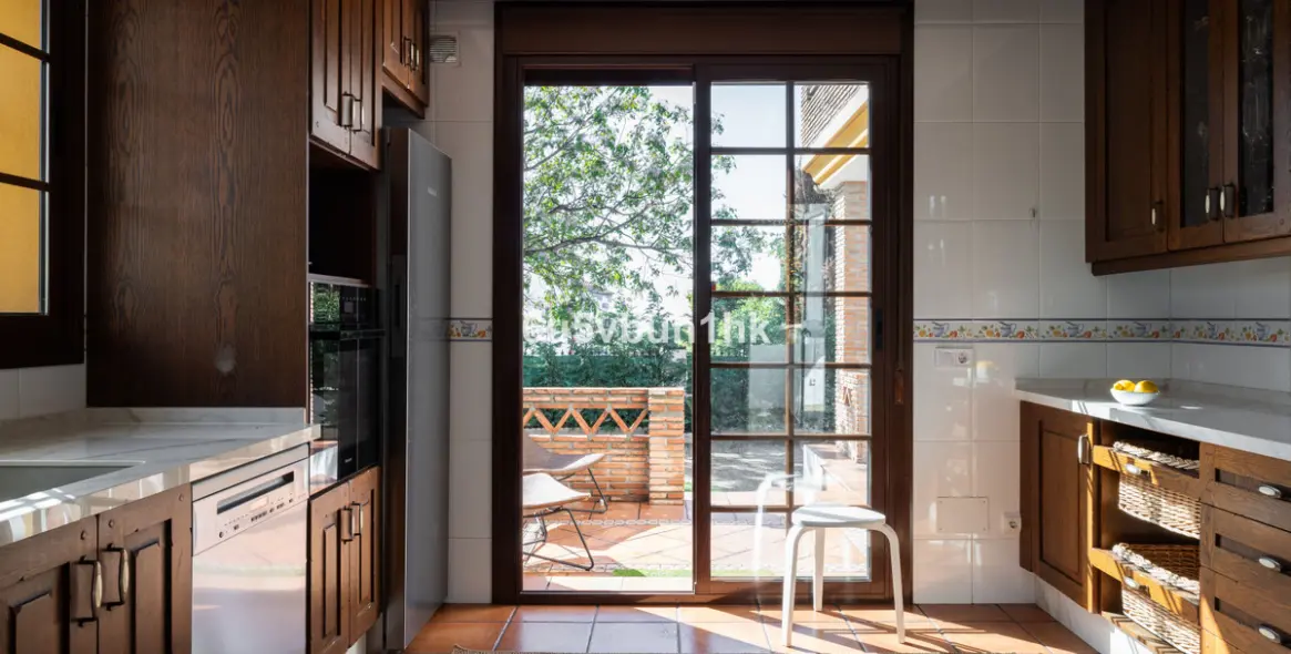 Venta de villa independiente en Linda Vista Baja 10