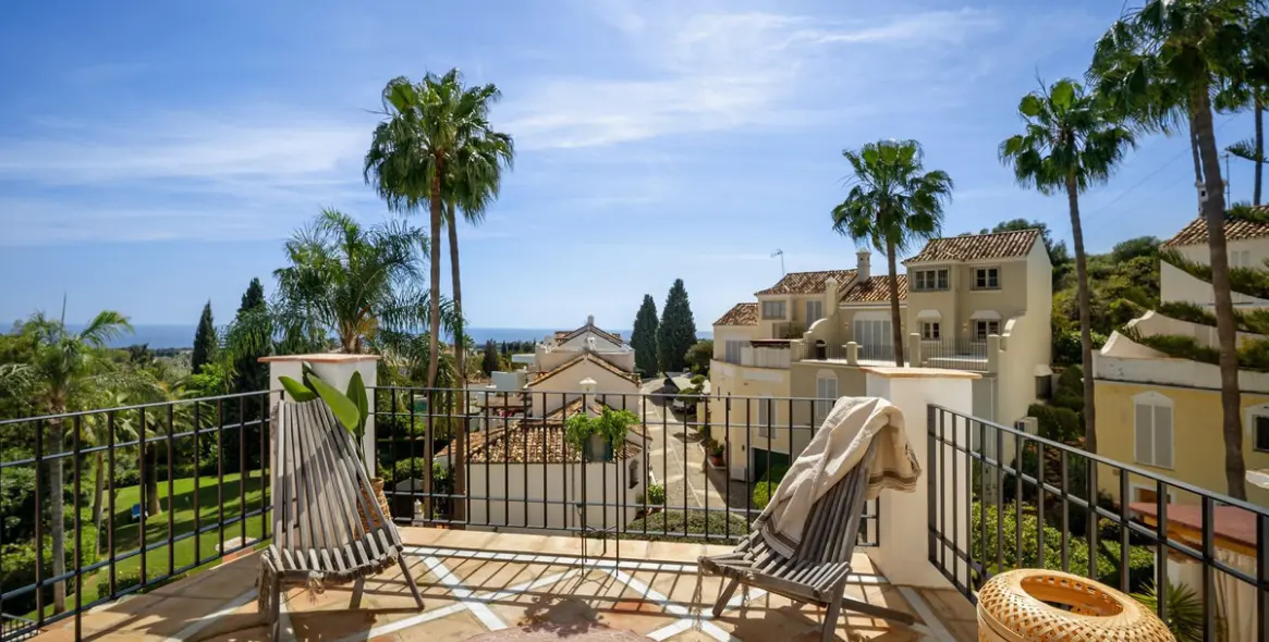 Sale of townhouse in Marbella (district Marbella) 3