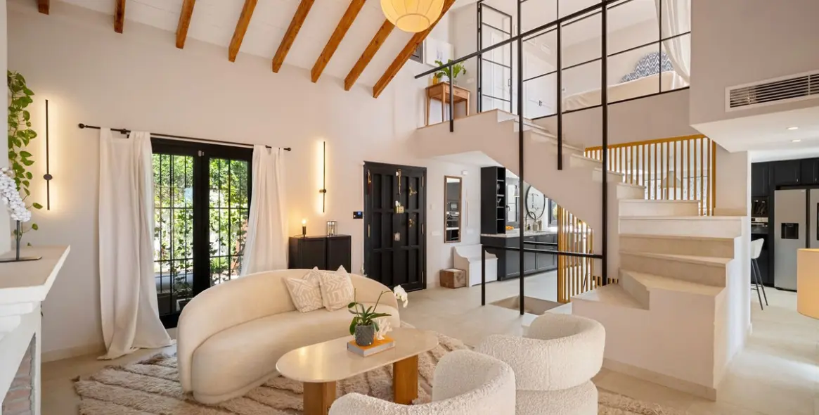 Sale of townhouse in Marbella (district Marbella) 4