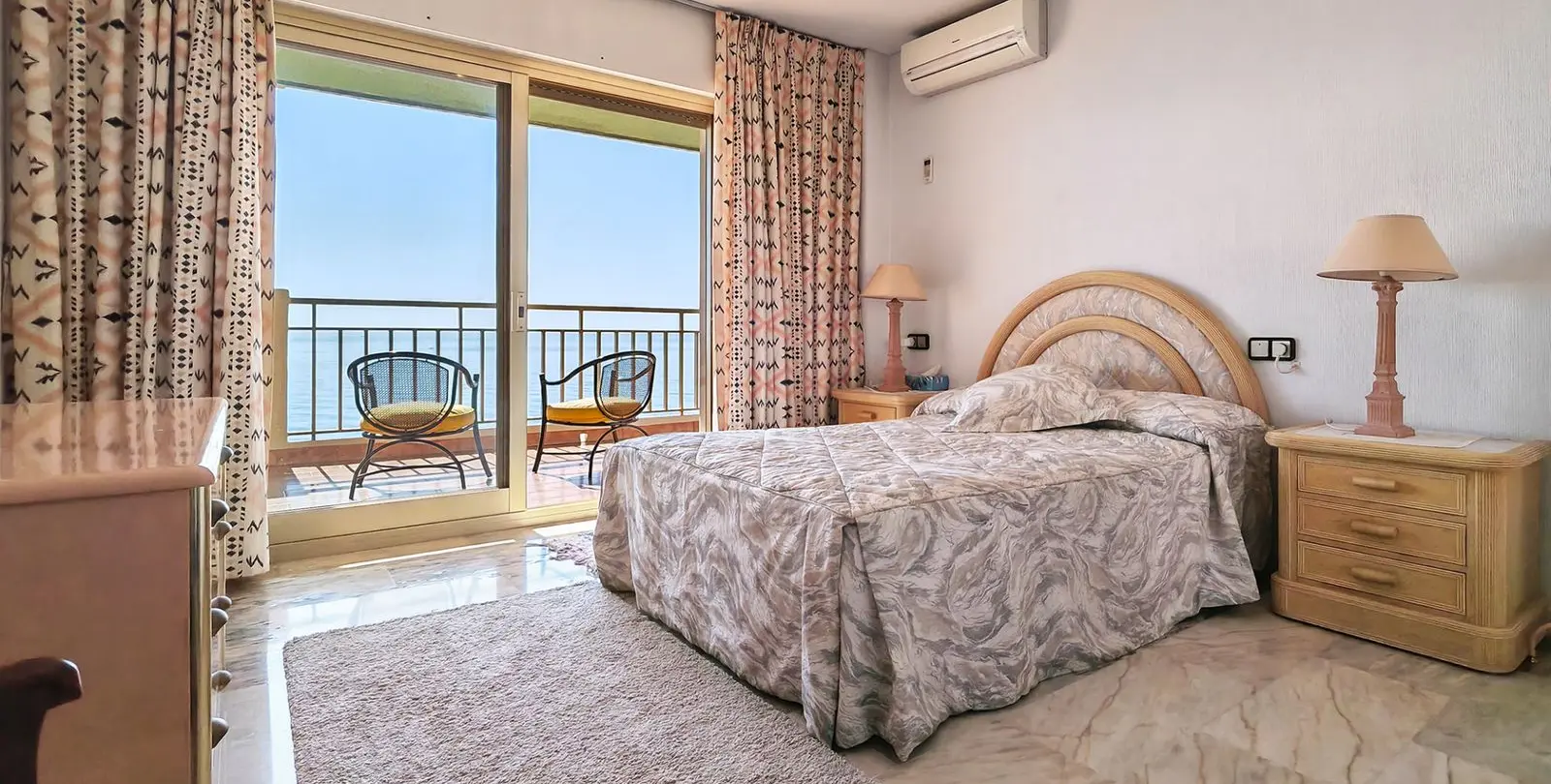 Venta de apartamento en planta media en Fuengirola 11