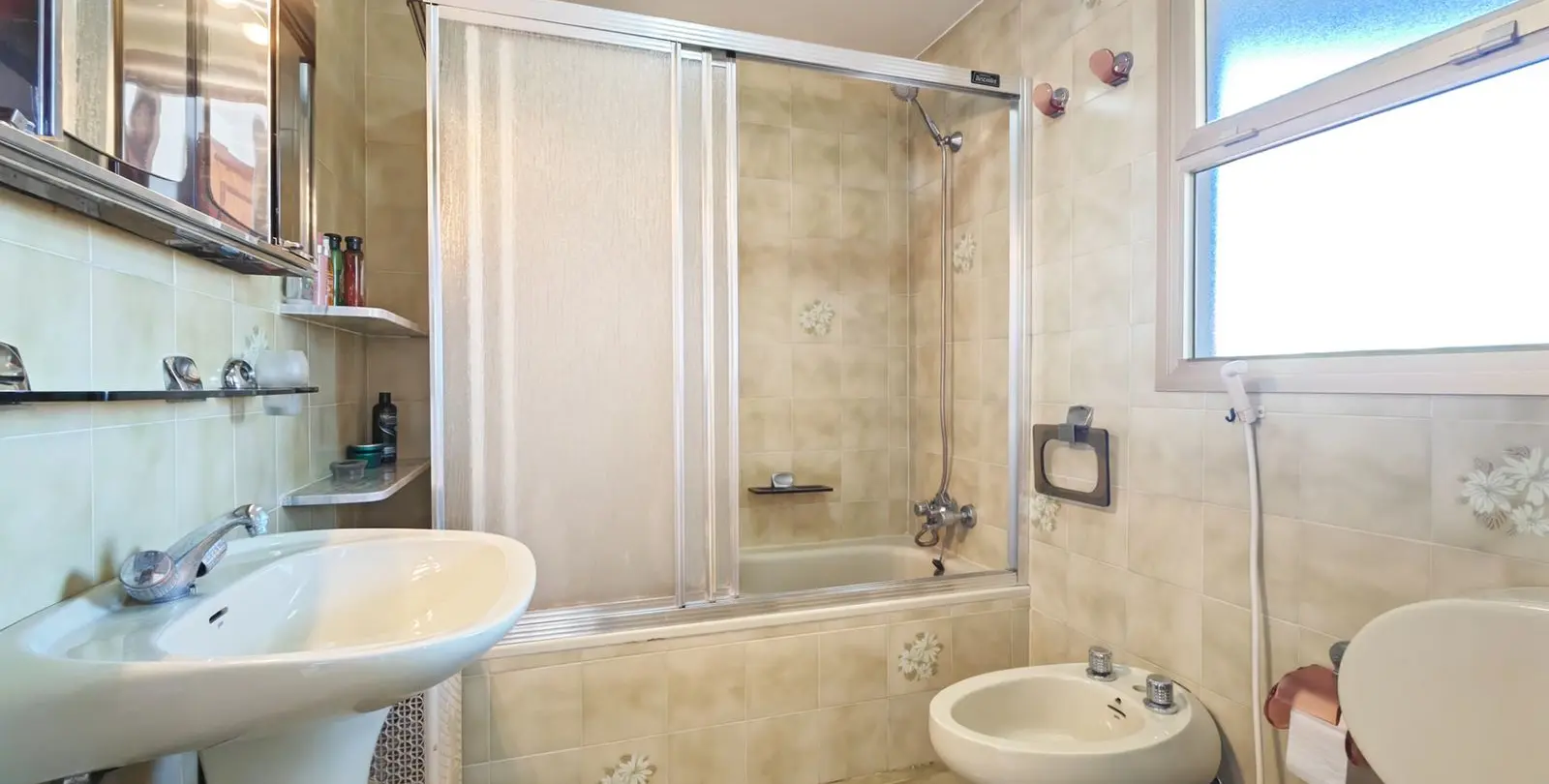 Venta de apartamento en planta media en Fuengirola 13