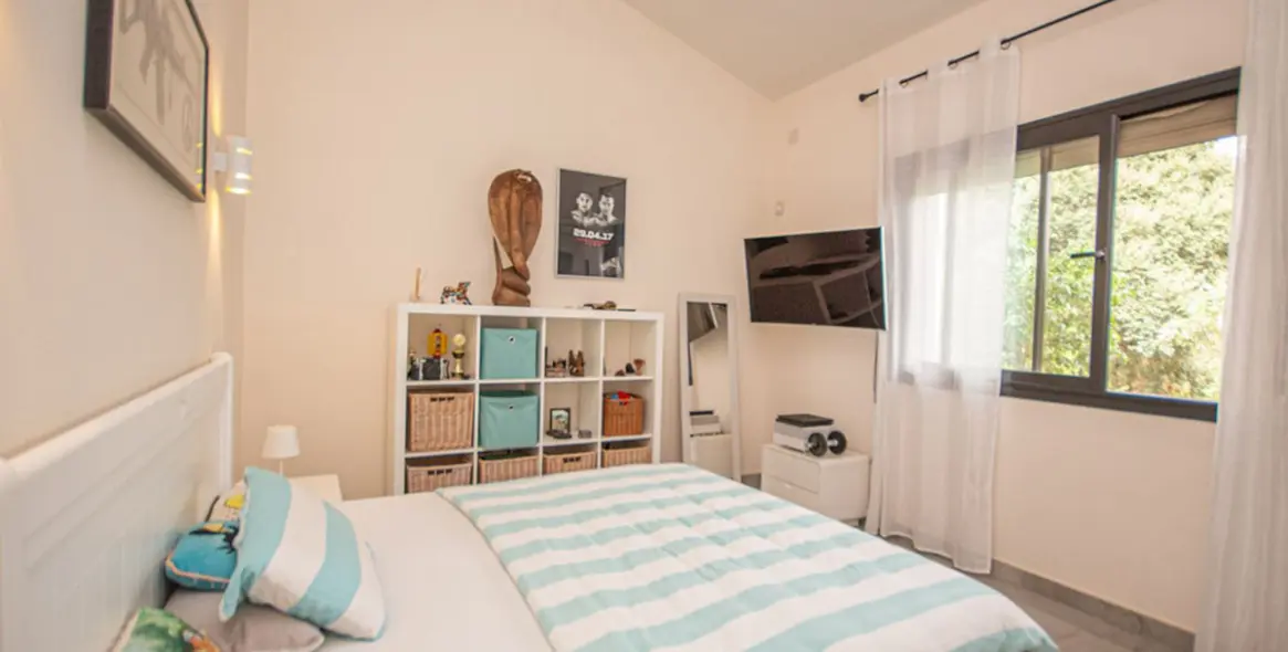 Продажа  отдельно стоящей виллы в Marbella East (район La Mairena) 10