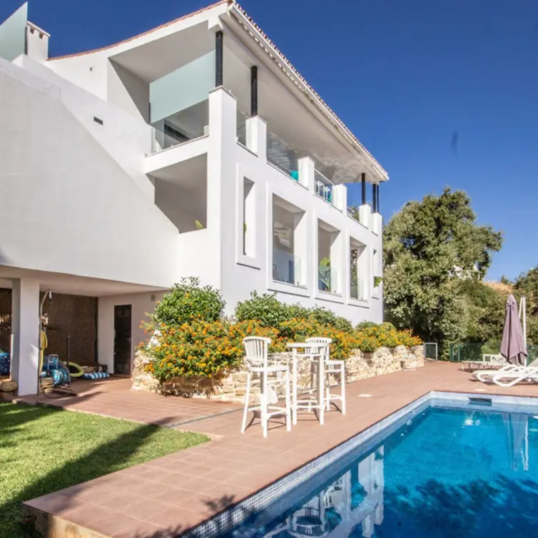 Sale of detached villa in La Mairena