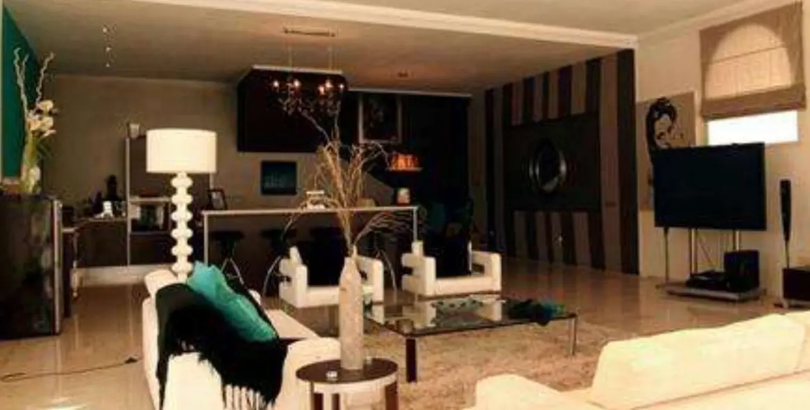 Venta de villa independiente en Nueva Andalucía 2