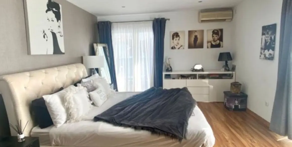 Venta de villa independiente en Nueva Andalucía 12