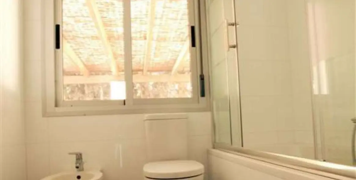 Venta de villa independiente en Nueva Andalucía 20