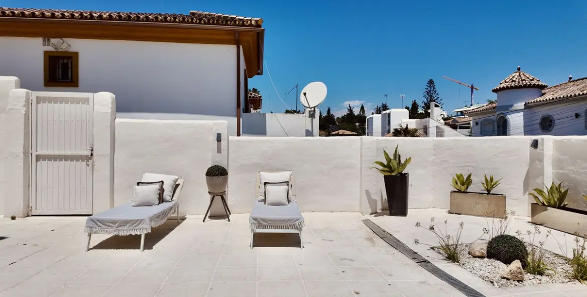 Sale of detached villa in Nueva Andalucía 7