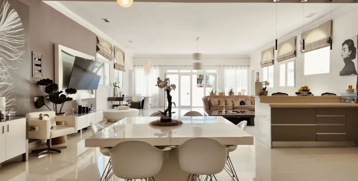 Sale of detached villa in Nueva Andalucía 11