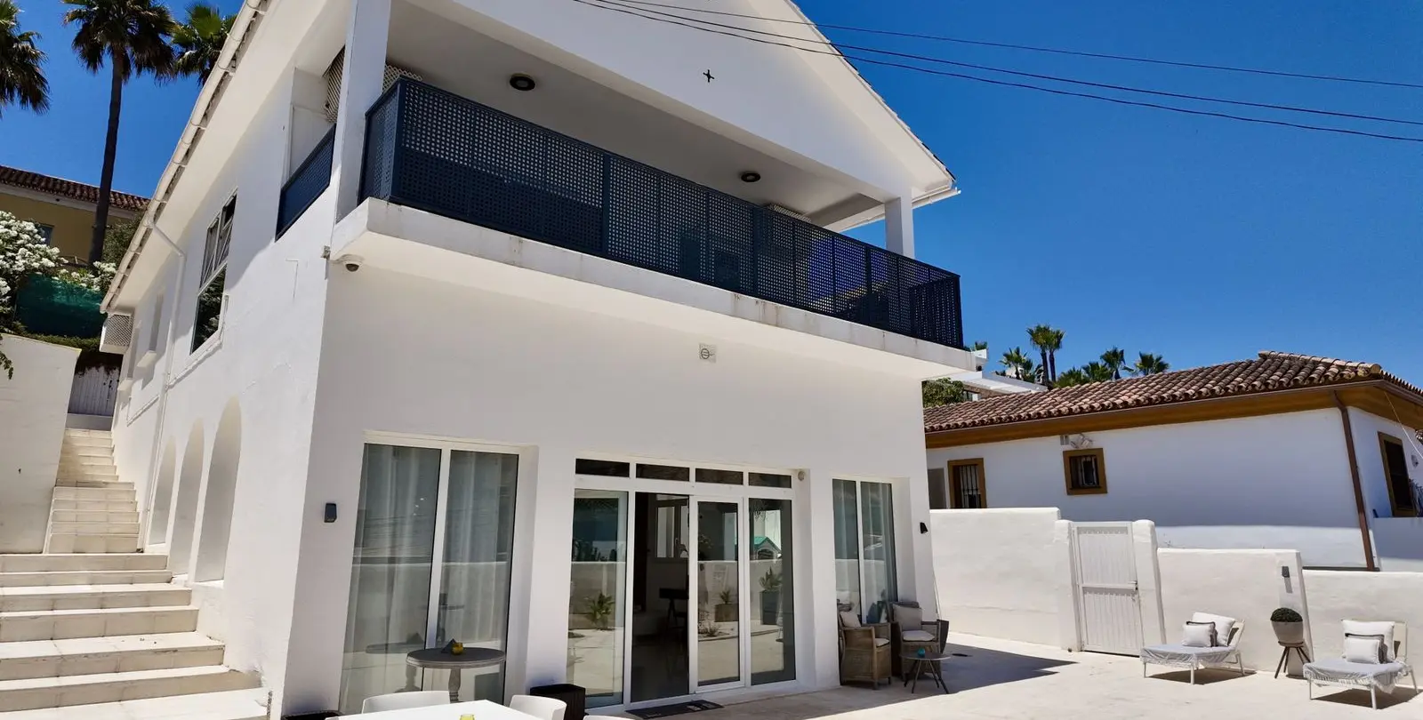 Sale of detached villa in Nueva Andalucía 2