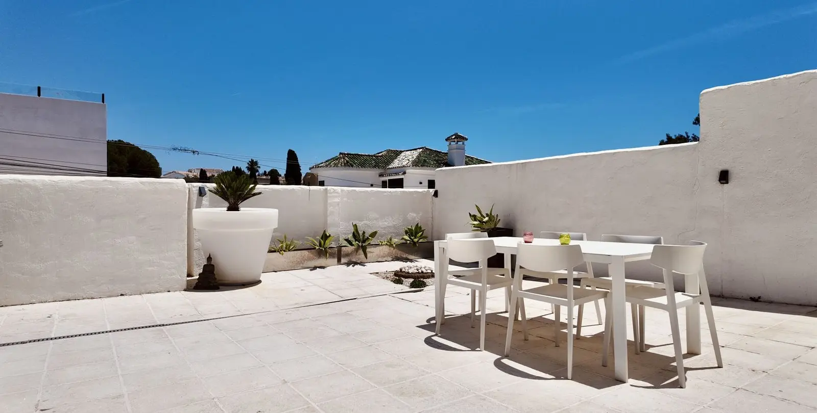 Sale of detached villa in Nueva Andalucía 3