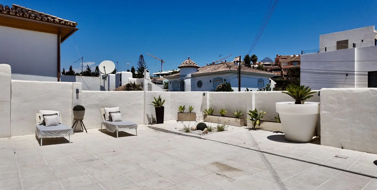 Sale of detached villa in Nueva Andalucía 6