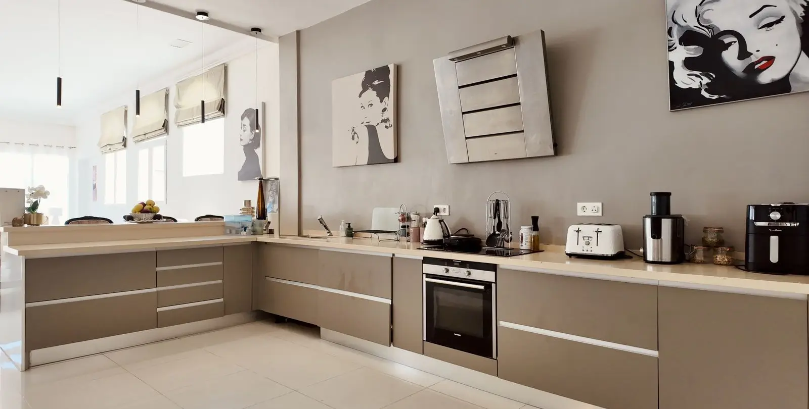 Sale of detached villa in Nueva Andalucía 12