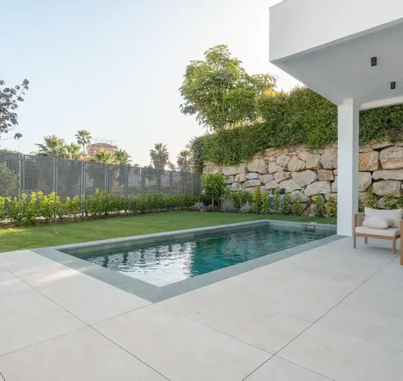 Venta de villa independiente en Estepona